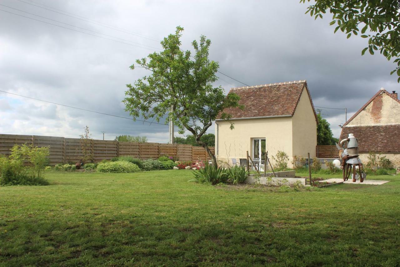 La Grosse Pierre Mehers Exterior photo